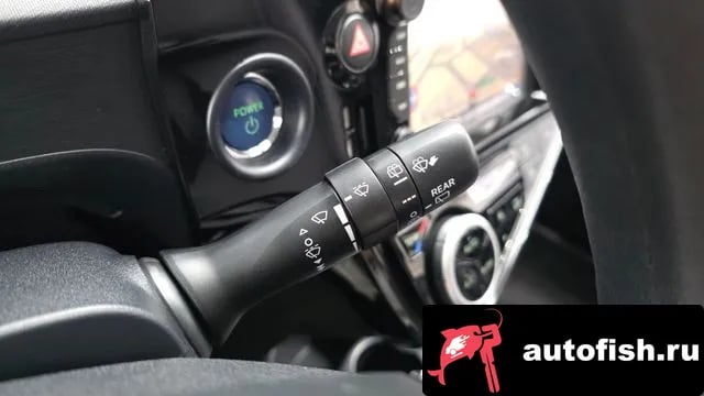 Toyota Prius Prius C 2019 года - похожие автомобили