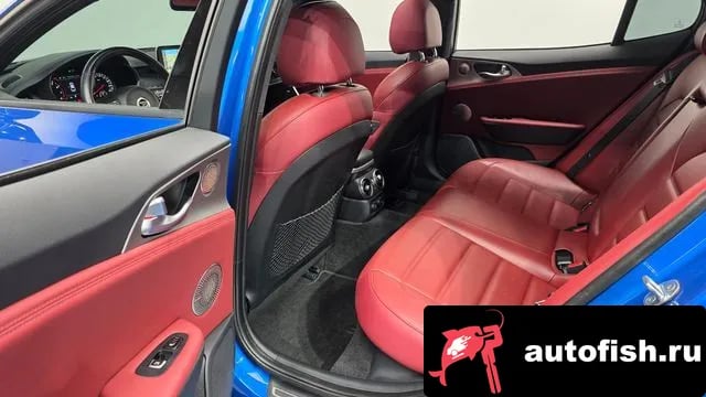 Kia Stinger Stinger 2018 года - похожие автомобили