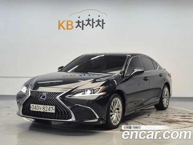 Lexus ES ES300h 7th generation 2020 года - похожие автомобили