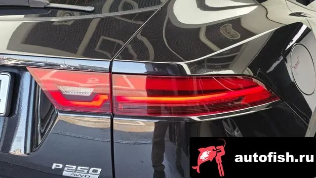 Jaguar E-PACE E-PACE 2018 года - похожие автомобили