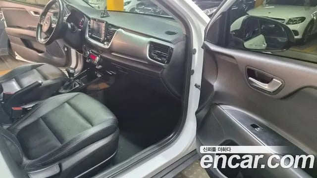 Kia Stonic Stony 2020 года - похожие автомобили
